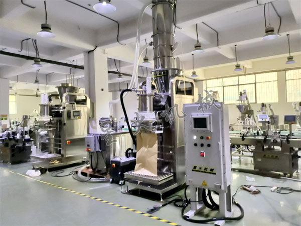 大容量粉體分裝機實拍圖