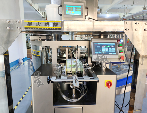 全自動給袋式麥片包裝機(jī)實(shí)拍圖